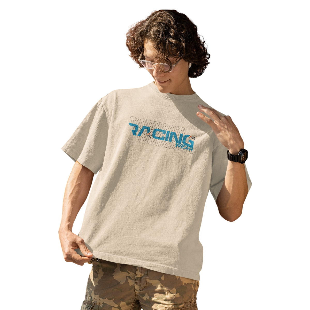 Oversize Street Racing T-Shirt aus 100% Baumwolle mit Back- und Frontprint, 300g/m² Stoffgewicht und reaktiver Färbung