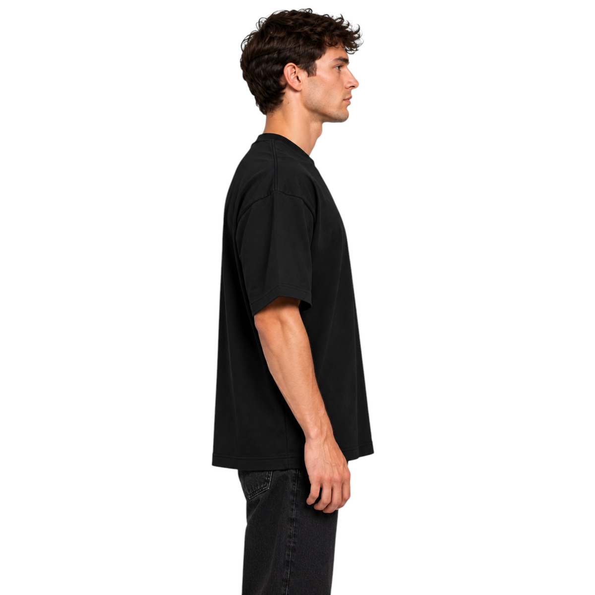 DAWIS Oversize T-Shirt in Schwarz aus schwerer Baumwolle mit Front- und Backprint in Seitenansicht