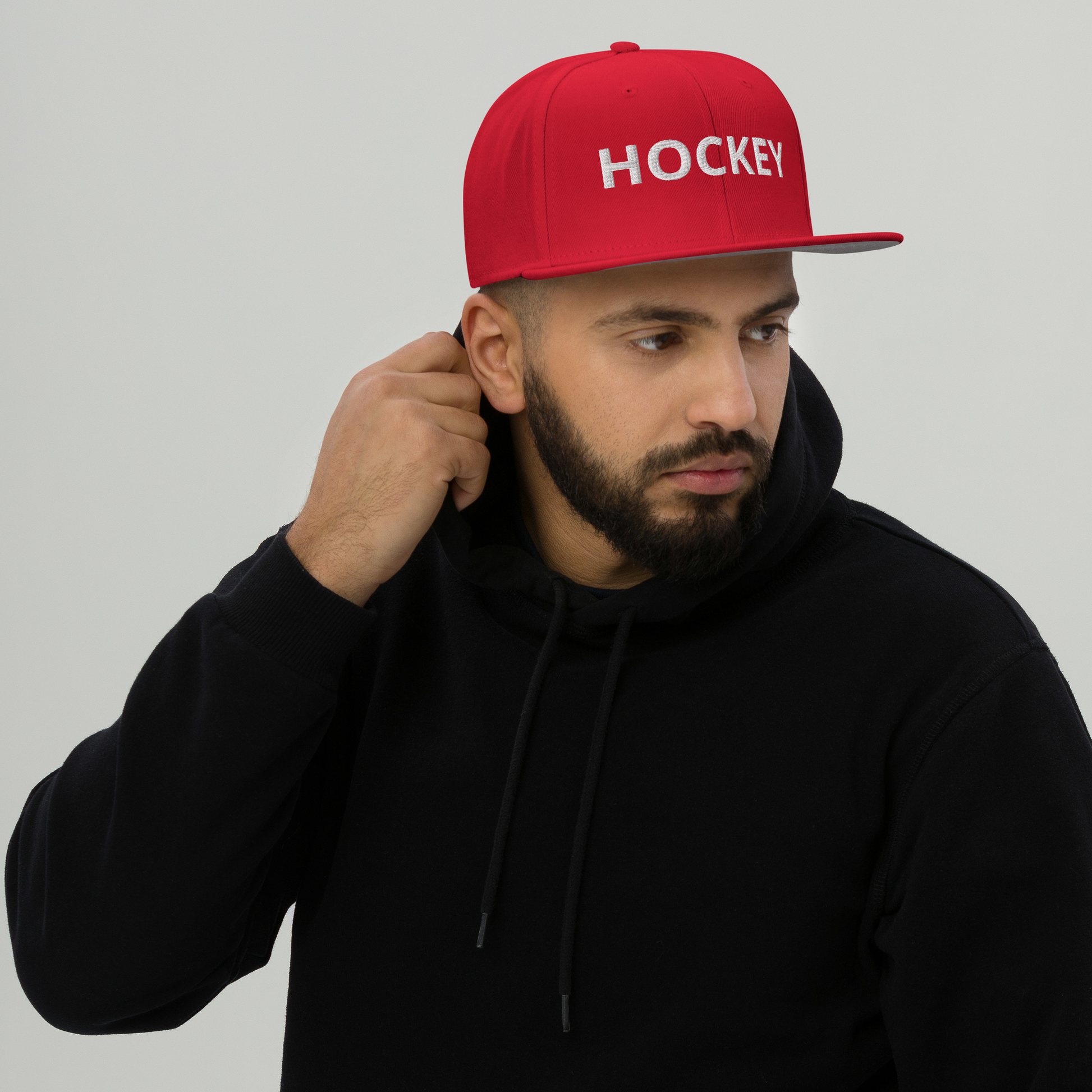 HOCKEY Snapback-Cap• 85 % Acryl, 15 % Wolle• Strukturiert, 6-Panel, High-Profile• Kunststoff-Schnappverschluss• Schirm unterseitig grau• Kopfumfang: 55 cm - 60 cm• Rohprodukt bezogen aHOCKEY Snapback-Cap